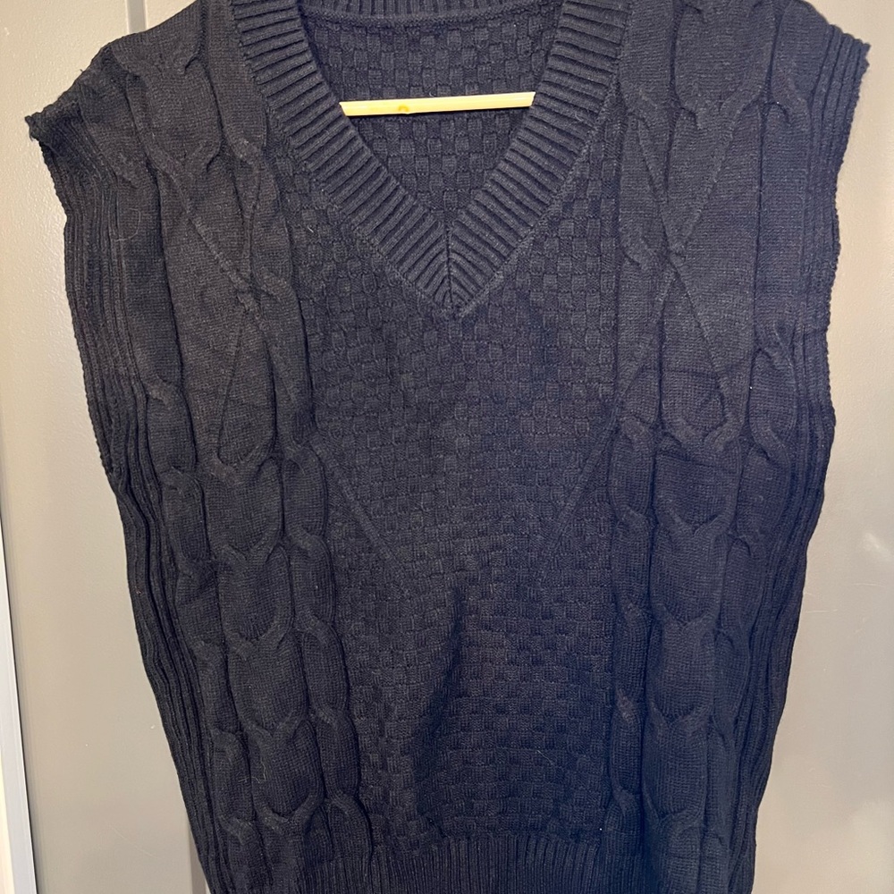 Unknown  brand Men’s V-Neck Black Sweater Vest